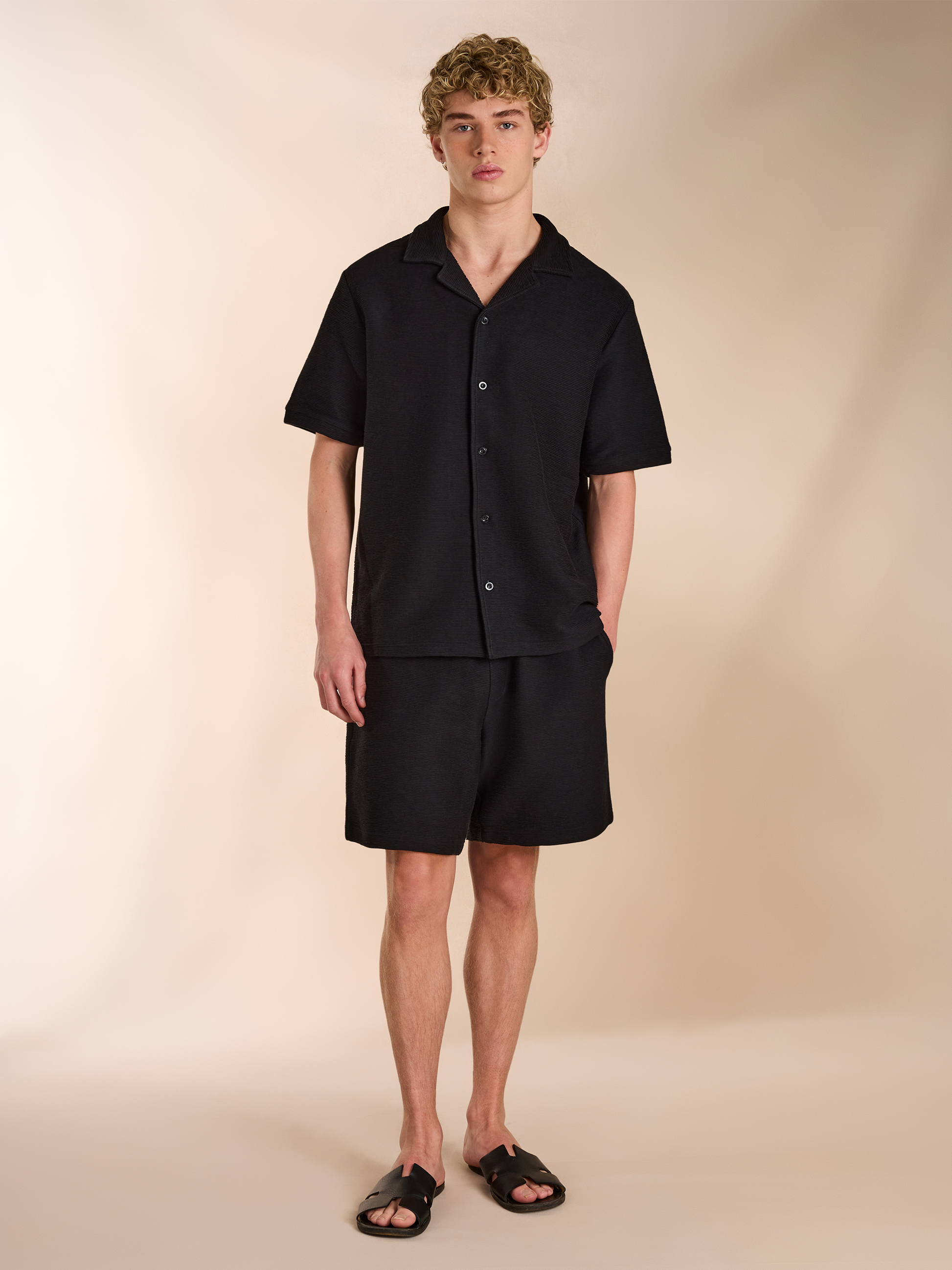 Ottoman Beach Shirt in Black