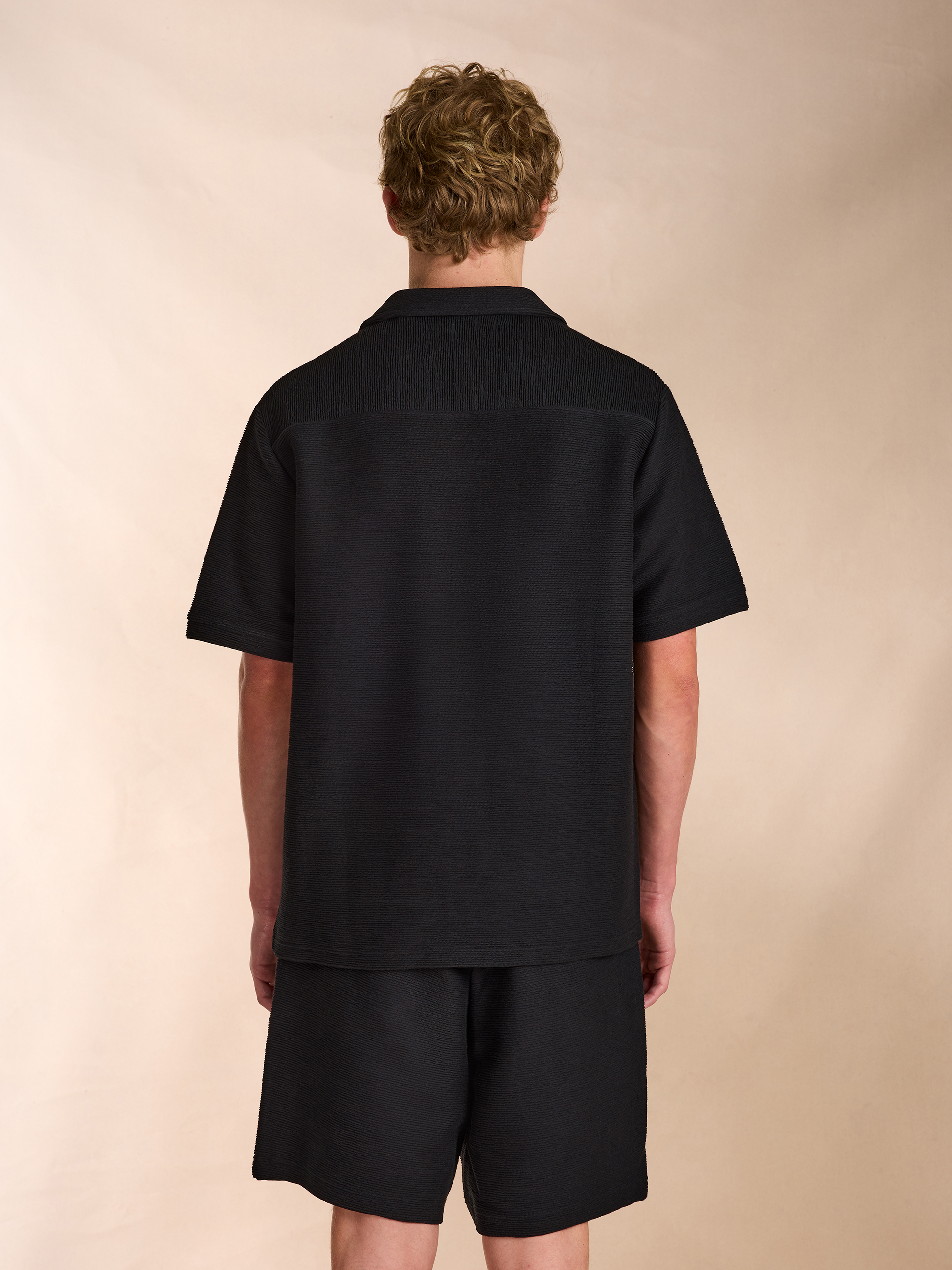 Ottoman Beach Shirt in Black